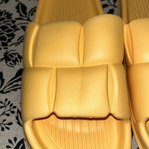 EVA Foam Lite Brick Slide Yellow 7-8 Mens (8.5-9.5W) New - Picture 4 of 9